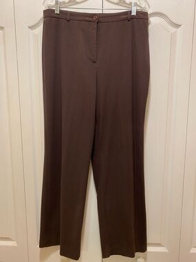 East 5th Wide-Leg Dress Pants in Brown